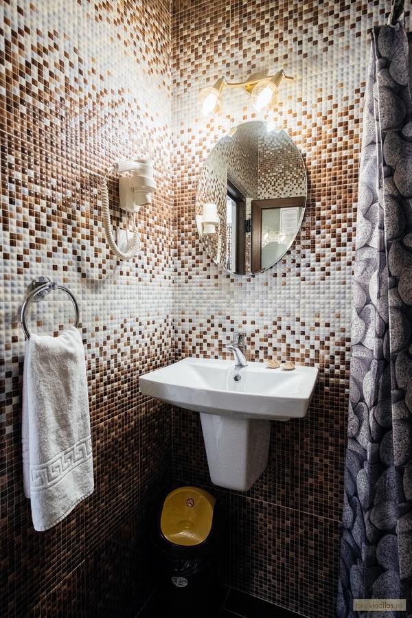 Hotel Turist Fălticeni エクステリア 写真